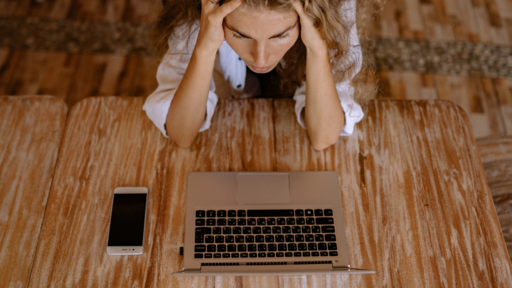 nieoczywiste objawy stresu